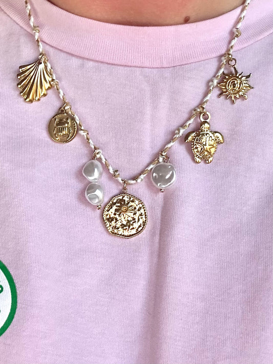 Collier blanc perles