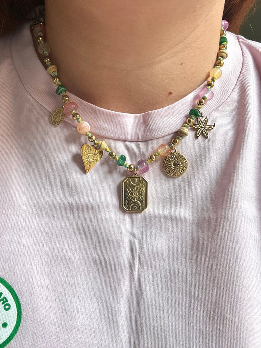 Collier pierres multicolores