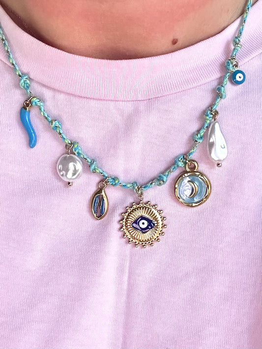 Collier bleu perles